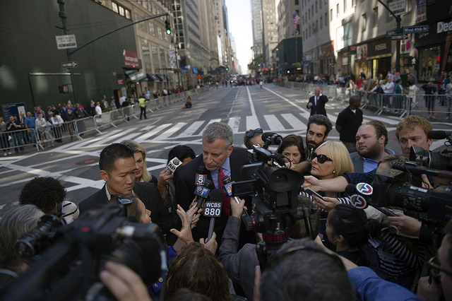 de blasio media parade col day