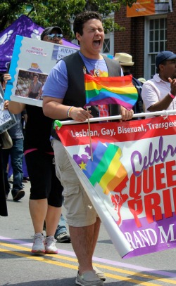 Queens-Pride-2012-Teen-Scream