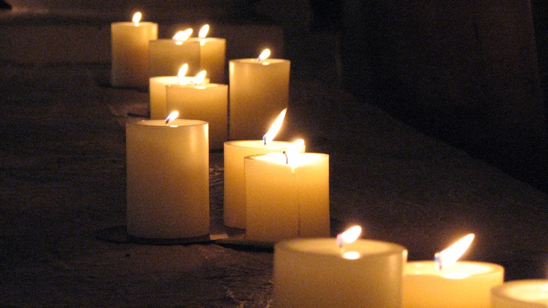 candles-vigil