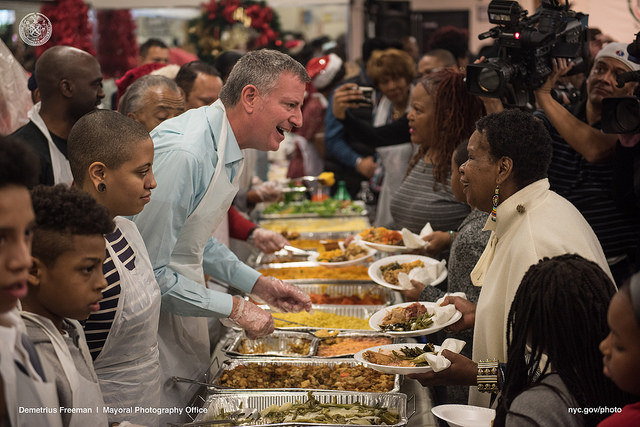 de blasio food thanksgiving