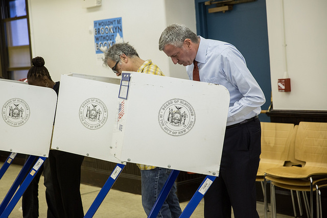 de Blasio voting 2016