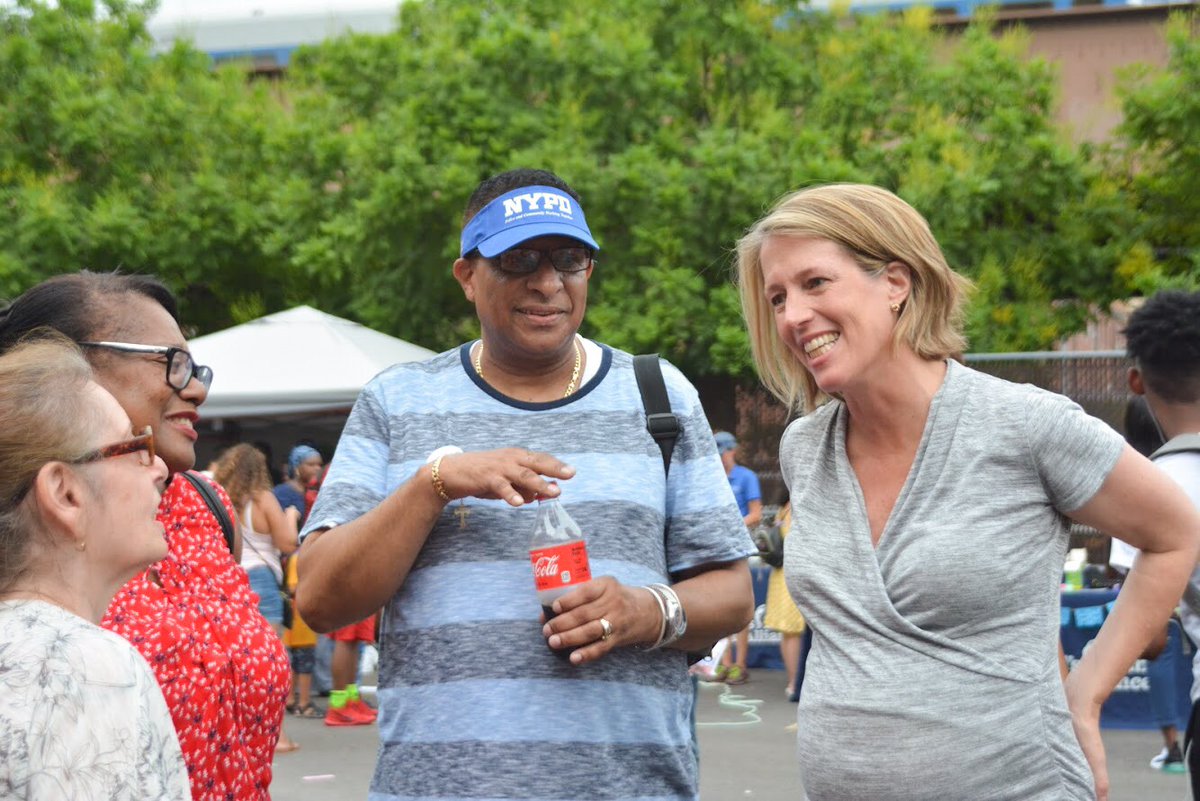 zephyr teachout with voters