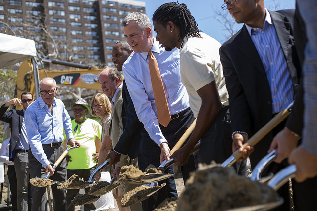 de blasio groundbreaking far rockaway