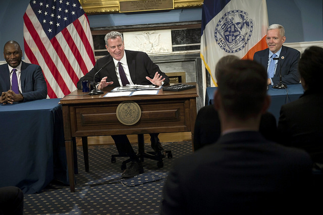 de blasio press conference seated