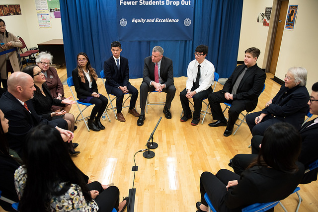 de blasio school visit