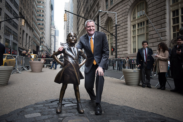 de Blasio fearless girl statue