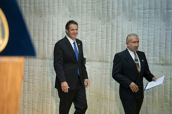 cuomo and kaloyeros walking