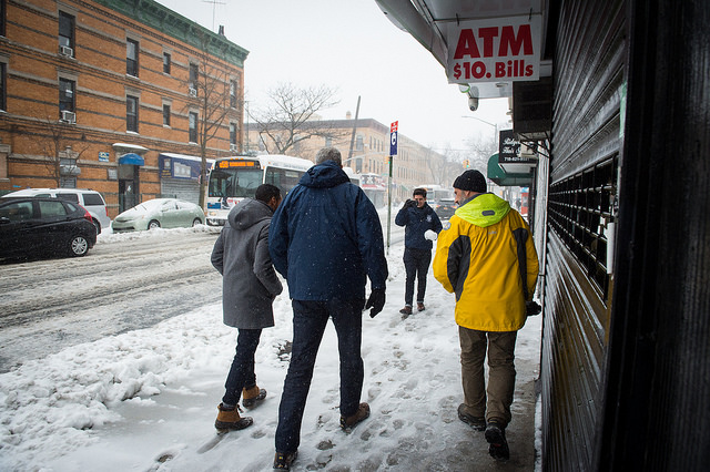 de Blasio walking snow